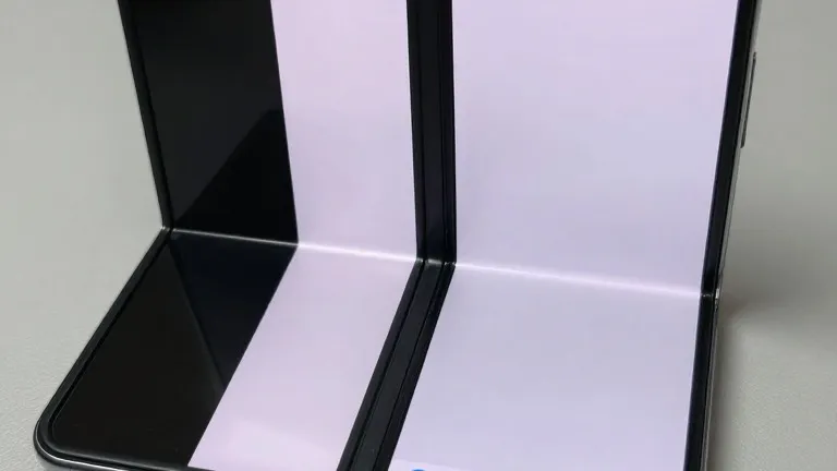 Illustration for: iPhone Duo's 5.4-inch screen loses usable space to a mandatory sidebar